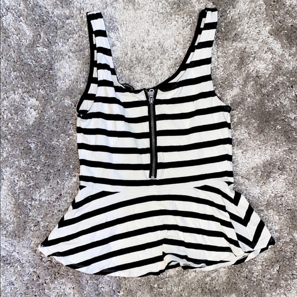 Black and white tunic - Picture 2 of 3